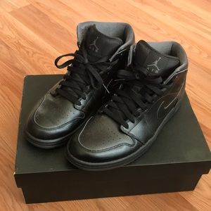 Retro Jordan 1 Black